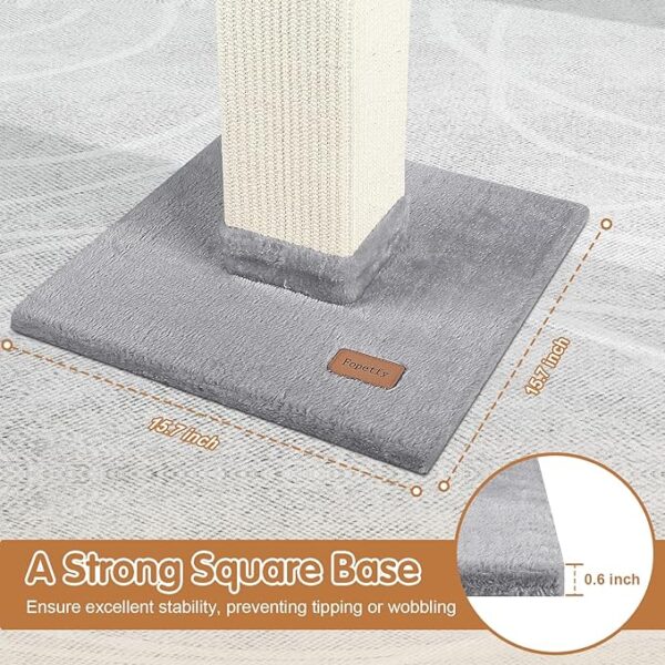 Cats scratching Post